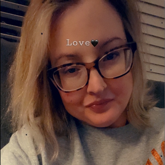 Meet your Posher, Jennifer - Picture 9 of 12